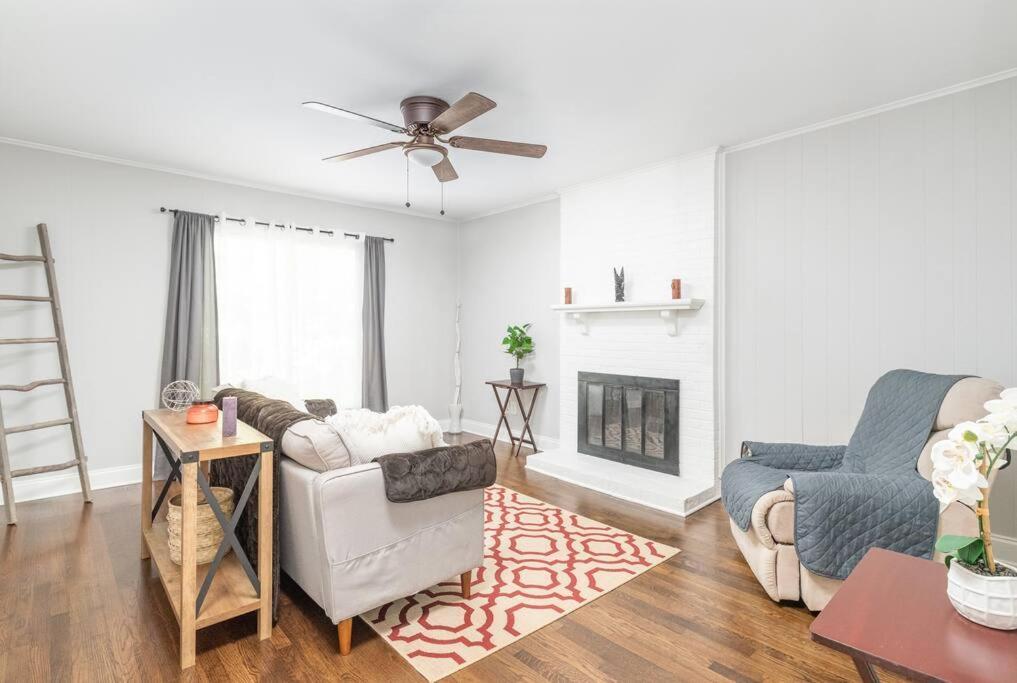 샬럿 Spotless 4Br Near Clt Uptown, Fast Wi-Fi 아파트 외부 사진