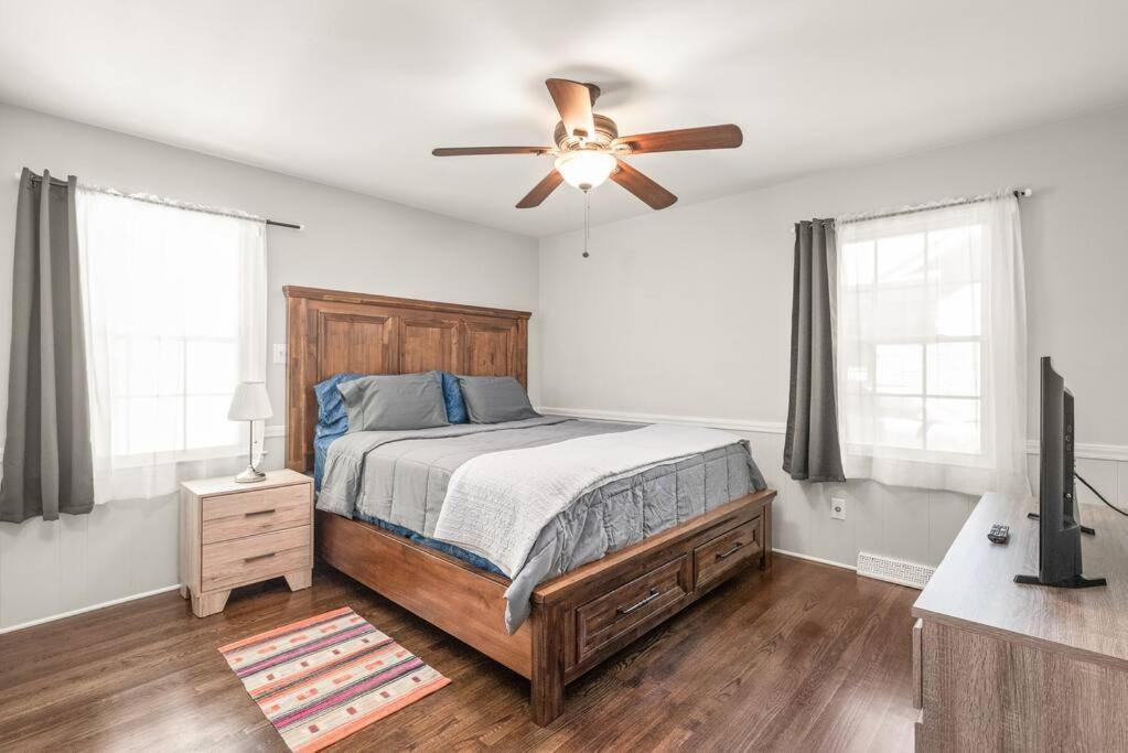 샬럿 Spotless 4Br Near Clt Uptown, Fast Wi-Fi 아파트 외부 사진