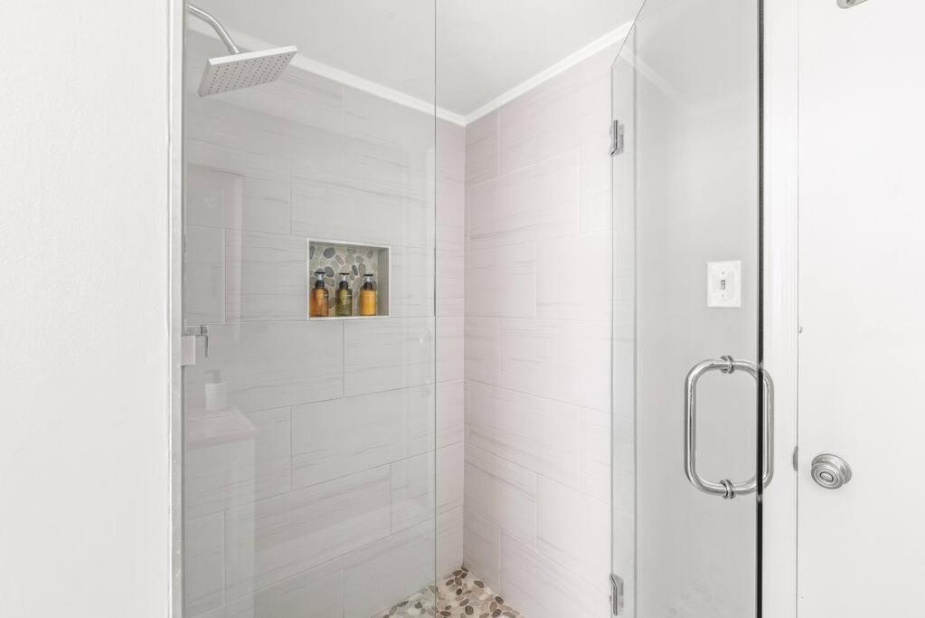 샬럿 Spotless 4Br Near Clt Uptown, Fast Wi-Fi 아파트 외부 사진