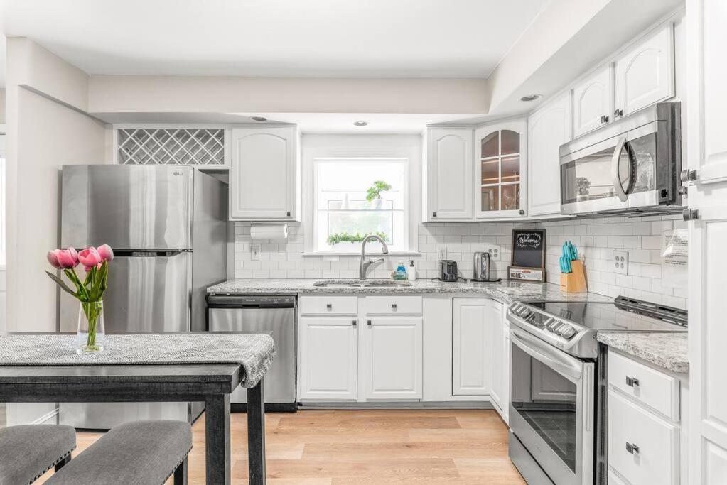 샬럿 Spotless 4Br Near Clt Uptown, Fast Wi-Fi 아파트 외부 사진