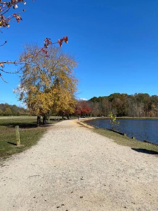 샬럿 Spotless 4Br Near Clt Uptown, Fast Wi-Fi 아파트 외부 사진